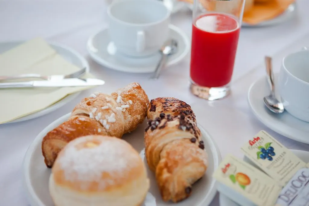 Hotel Benacus Bardolino