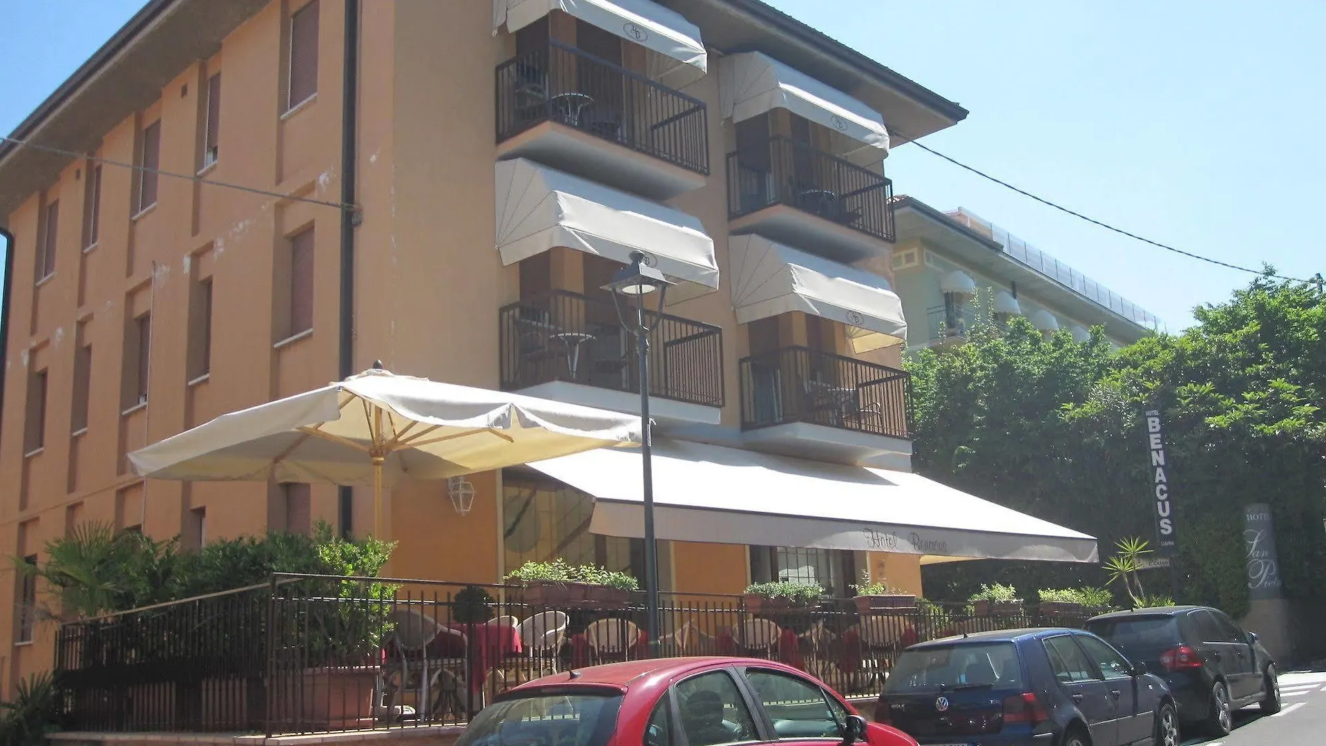 Hotel Benacus Μπαρντολίνο