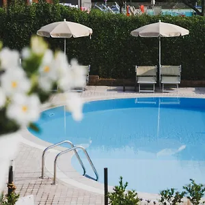 2* Hotel Eden