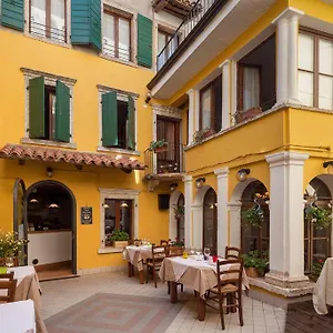 Hotell Al