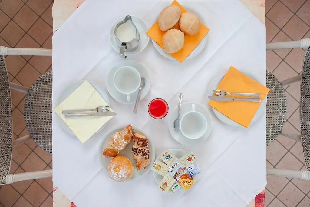 Hotel Benacus バルドリーノ
