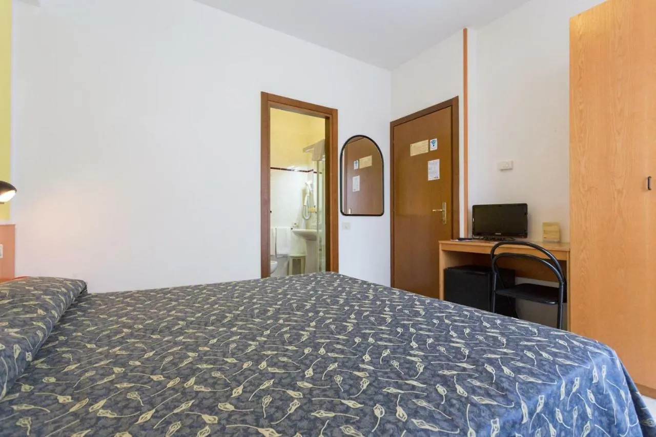Hotel Benacus バルドリーノ 2*,  イタリア