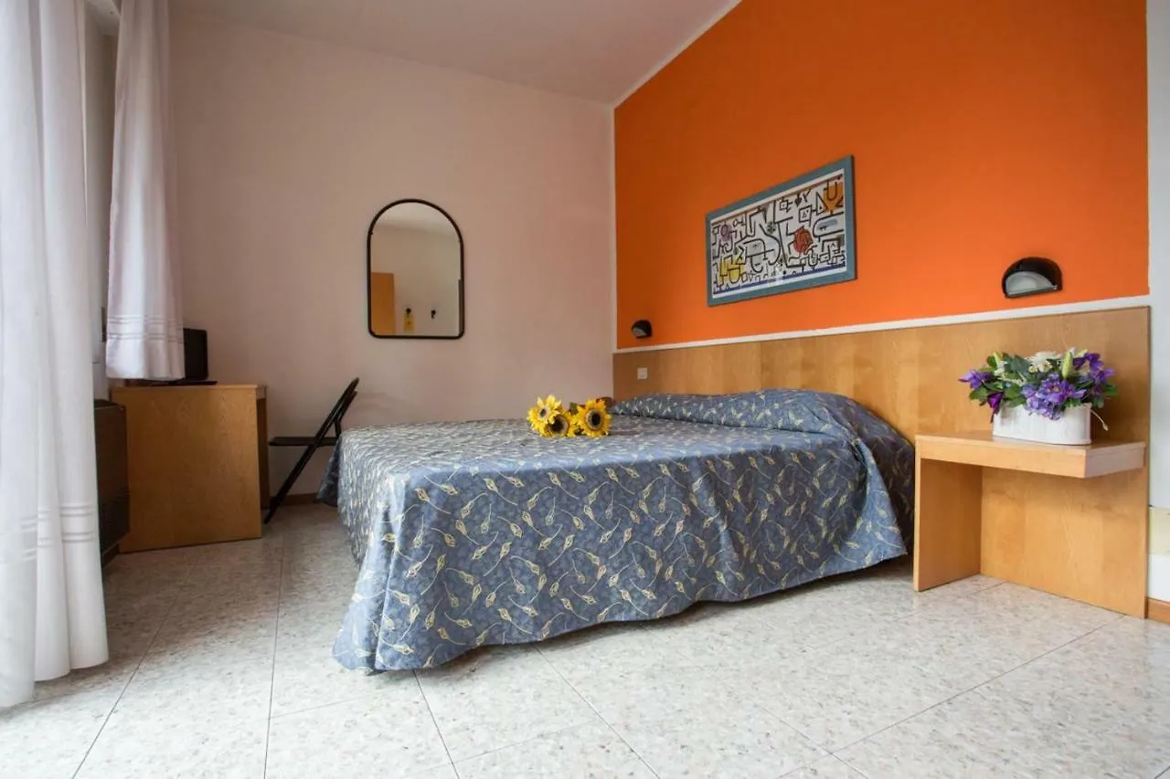 Hotel Benacus バルドリーノ 2*,  イタリア